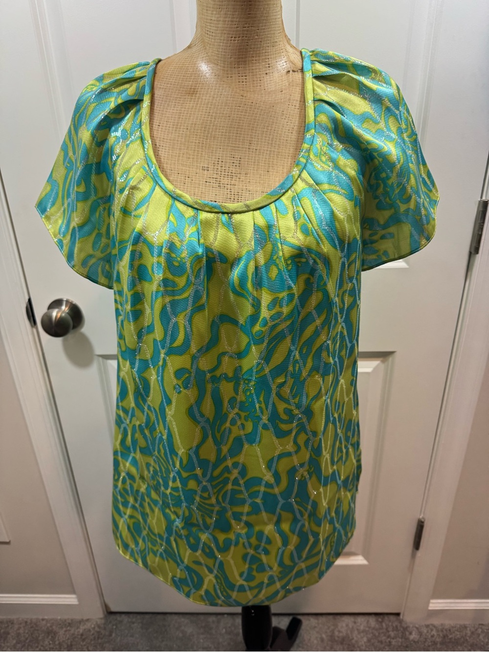Lilly Pulitzer Lime and Turquoise Scoop Neck Blouse L